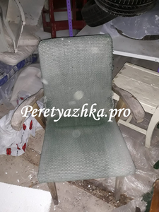 Перетяжка и реставрация старинного кресла до